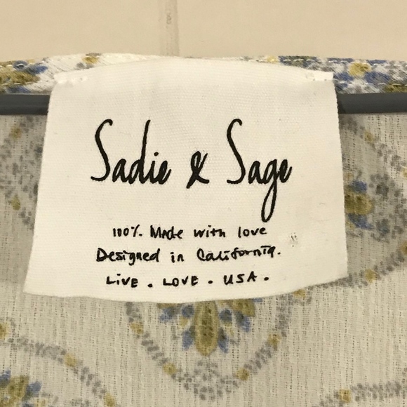 SADIE AND SAGE Blouse - Picture 2 of 3